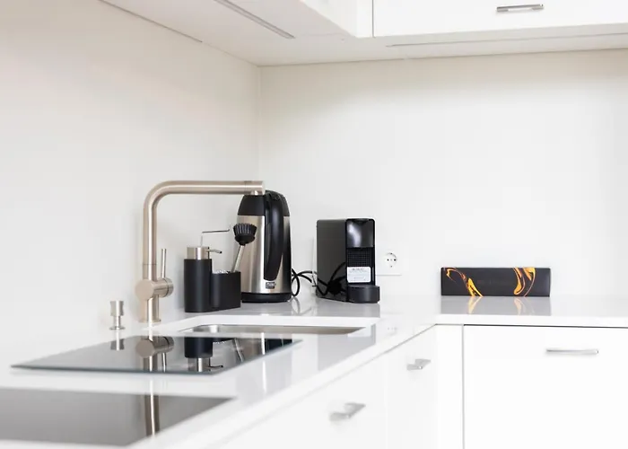 Hilltop - Noblessner District