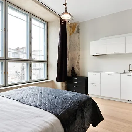 Hilltop - Noblessner District Apartamento