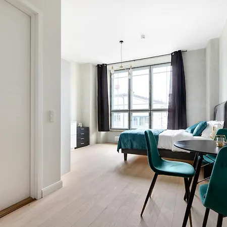 Hilltop - Noblessner District