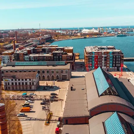 Hilltop - Noblessner District Apartamento Tallin